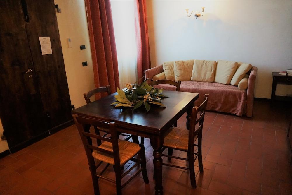 Agriturismo Antico Borgo Poggitazzi Terranuova Bracciolini Exterior photo