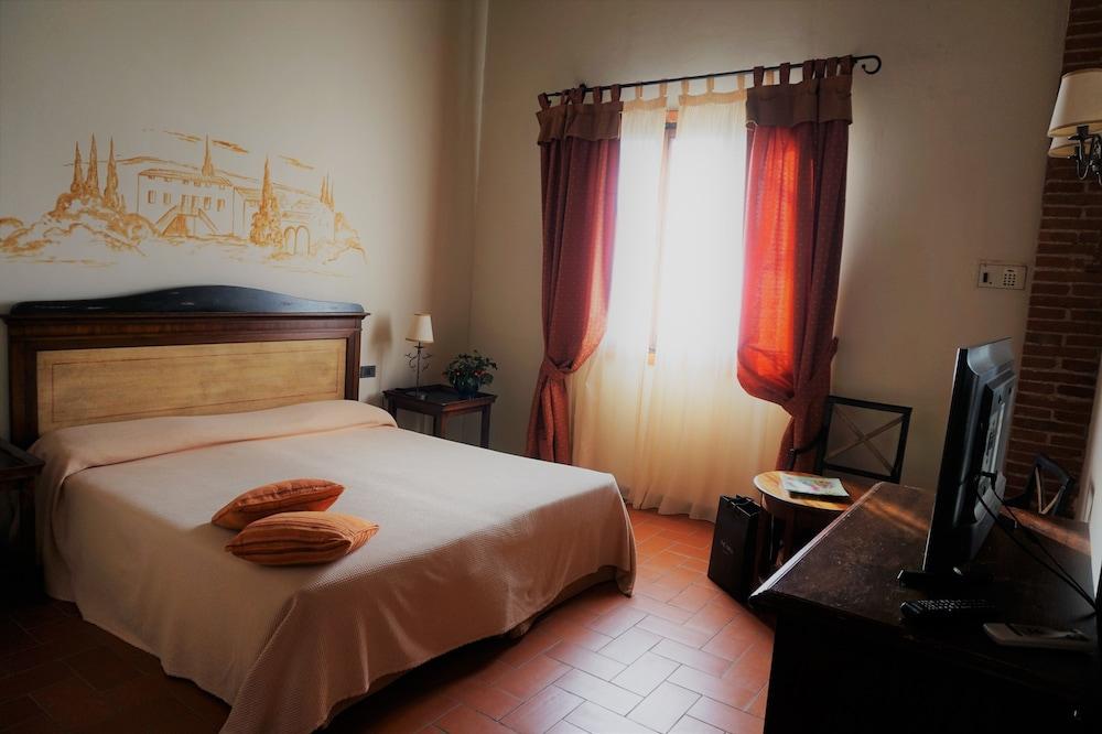 Agriturismo Antico Borgo Poggitazzi Terranuova Bracciolini Exterior photo